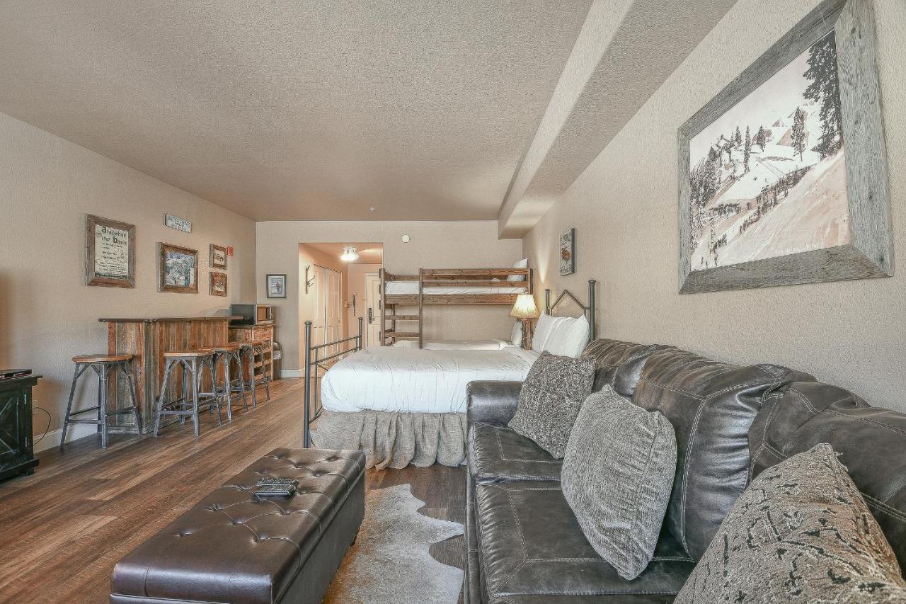 Studios At Gateway Lodge Кийстоун Екстериор снимка