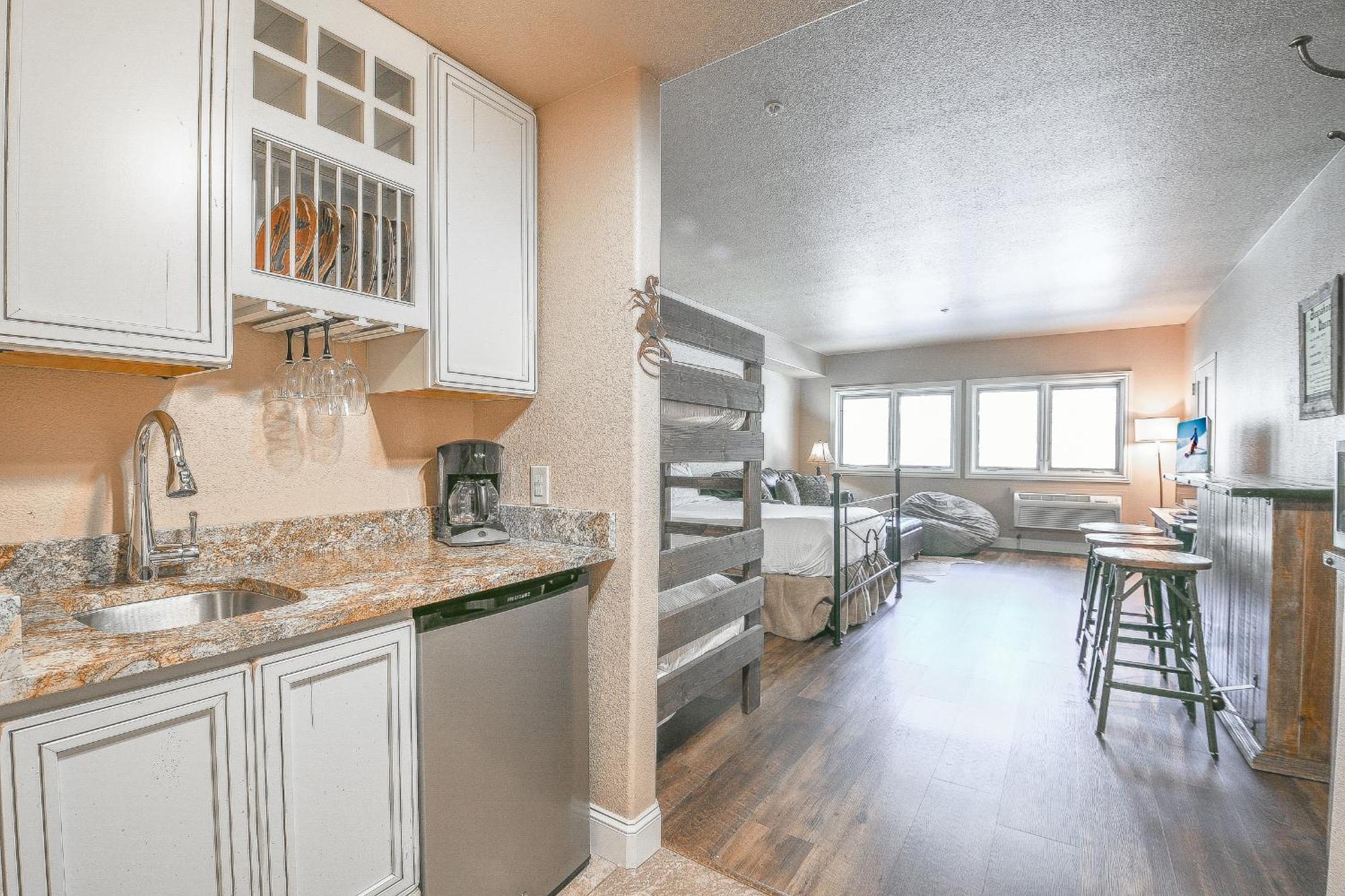 Studios At Gateway Lodge Кийстоун Екстериор снимка